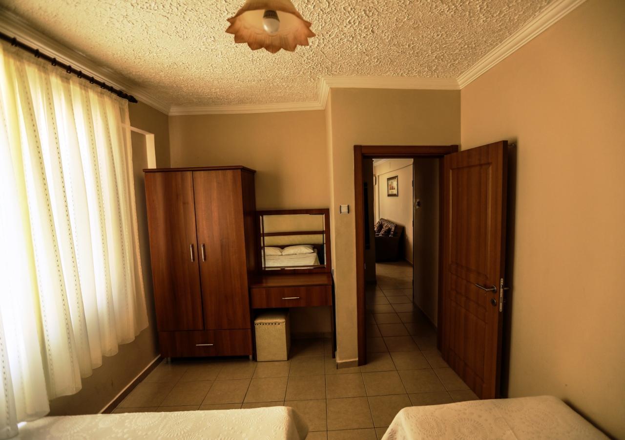 Sari Konak Apart Otel Erdemli Exteriör bild